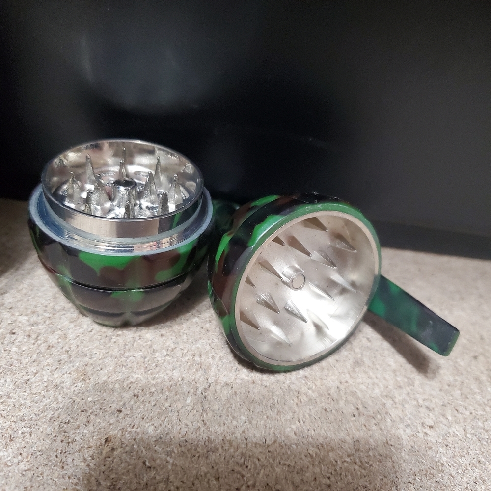 Grinder - Picture 2 of 3